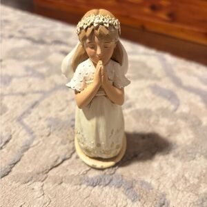 Praying Angel Figurine small paint loss